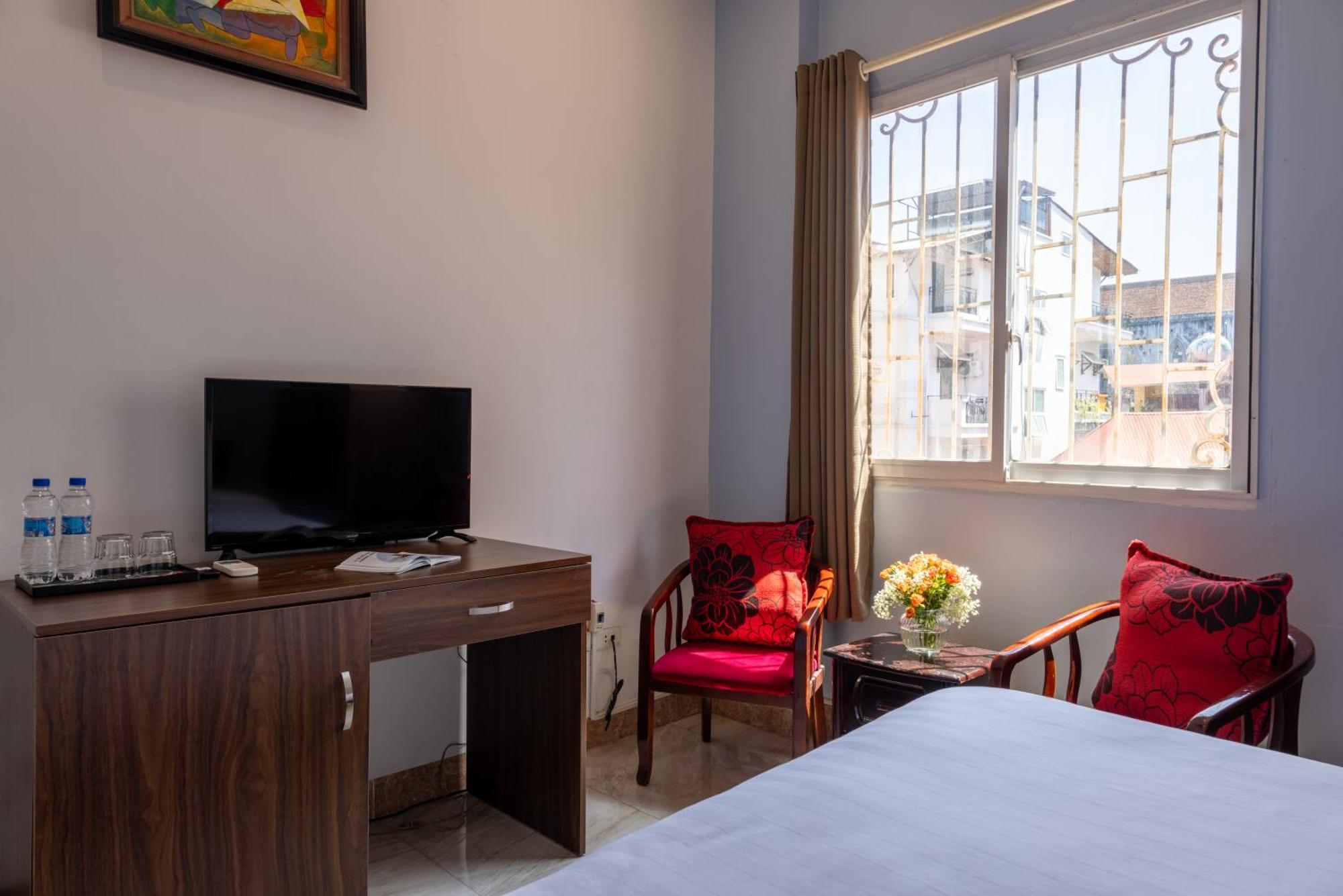 Hanoi Capital House & Travel Bagian luar foto